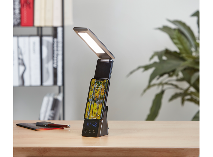 Lampe de bureau dès €79 hTVA, taxes, services et timbres